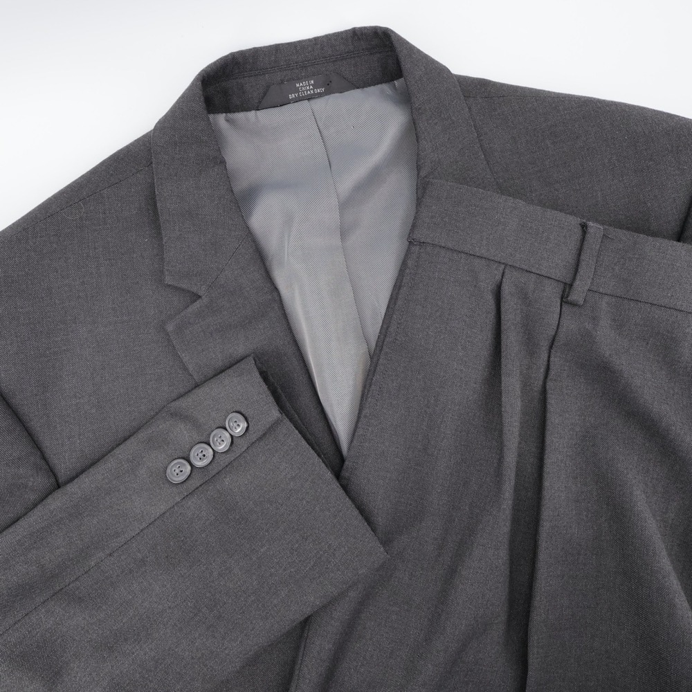 Saddlebred Pleated Two‎ Button Suit Charcoal Gray Mens 46L 40x32 (31.5")